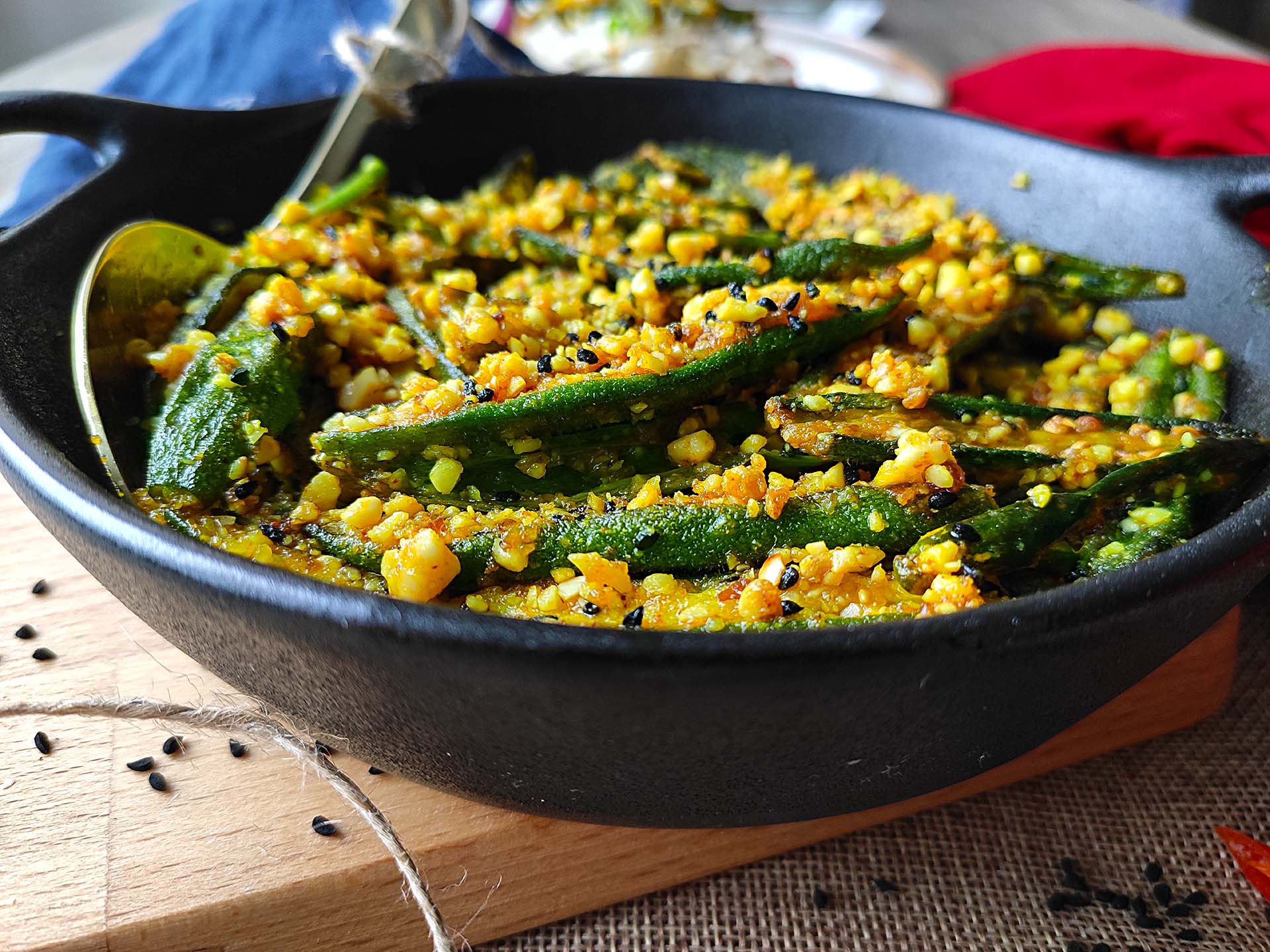 Bengali style Bhendi Bhaja (Crispy Okra stir fry)