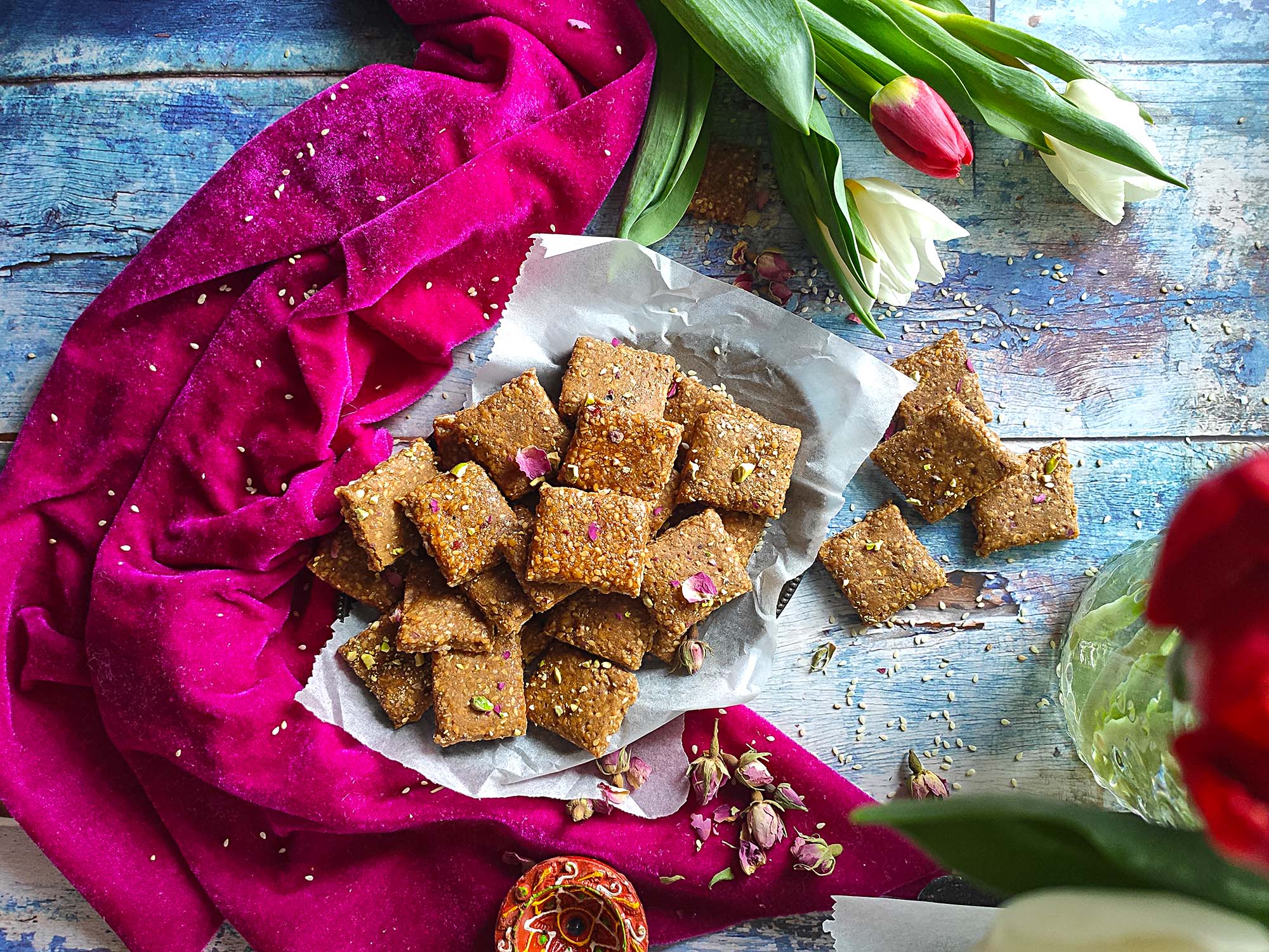 Til Mungfali Gajak (Sesame Peanut Brittle)