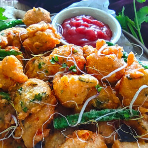Spicy moong dal pakoras (Spicy green split gram fritters)